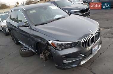 Позашляховик / Кросовер BMW X1 2019 в 