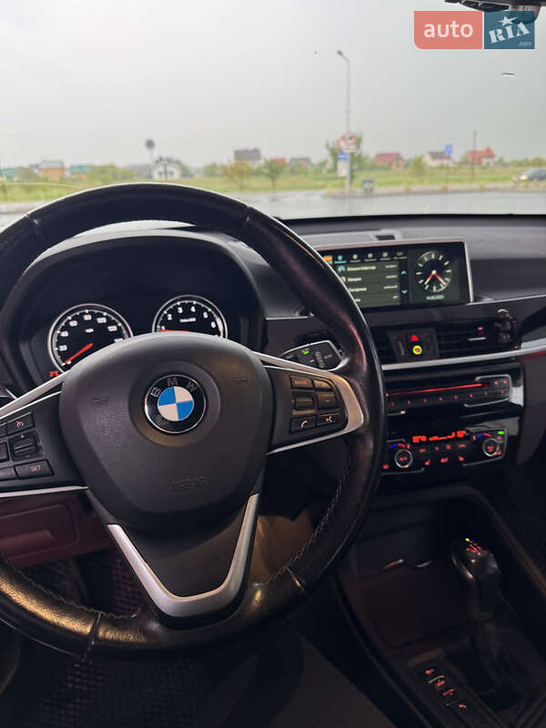 Внедорожник / Кроссовер BMW X1 2018 в Львове