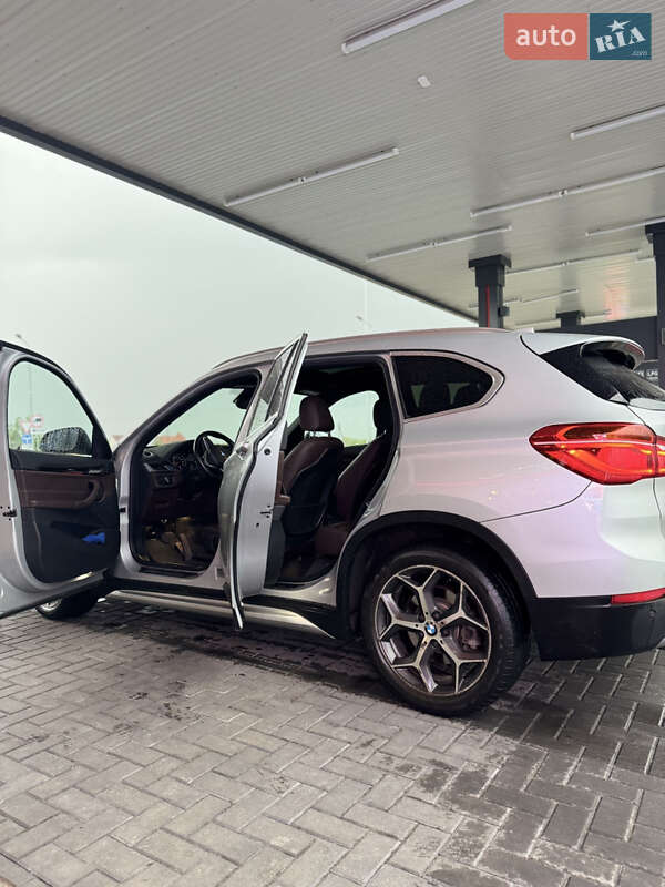 Внедорожник / Кроссовер BMW X1 2018 в Львове
