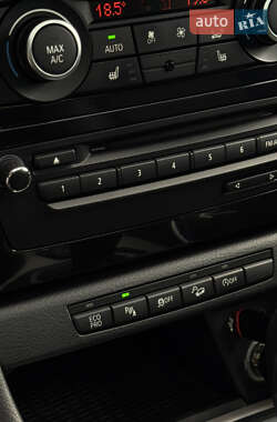 Внедорожник / Кроссовер BMW X1 2013 в 