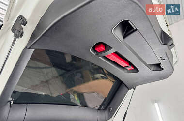 Позашляховик / Кросовер BMW X1 2012 в 