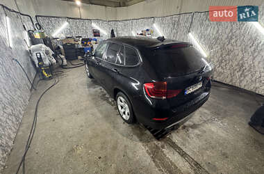 Внедорожник / Кроссовер BMW X1 2014 в 