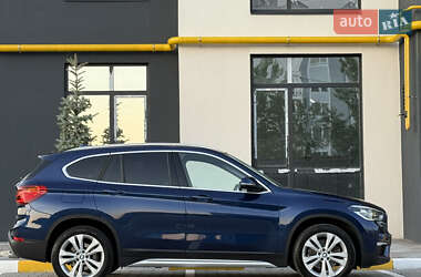 Внедорожник / Кроссовер BMW X1 2019 в 