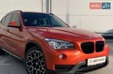 Позашляховик / Кросовер BMW X1 2012 в 