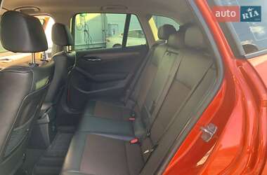 Позашляховик / Кросовер BMW X1 2012 в 