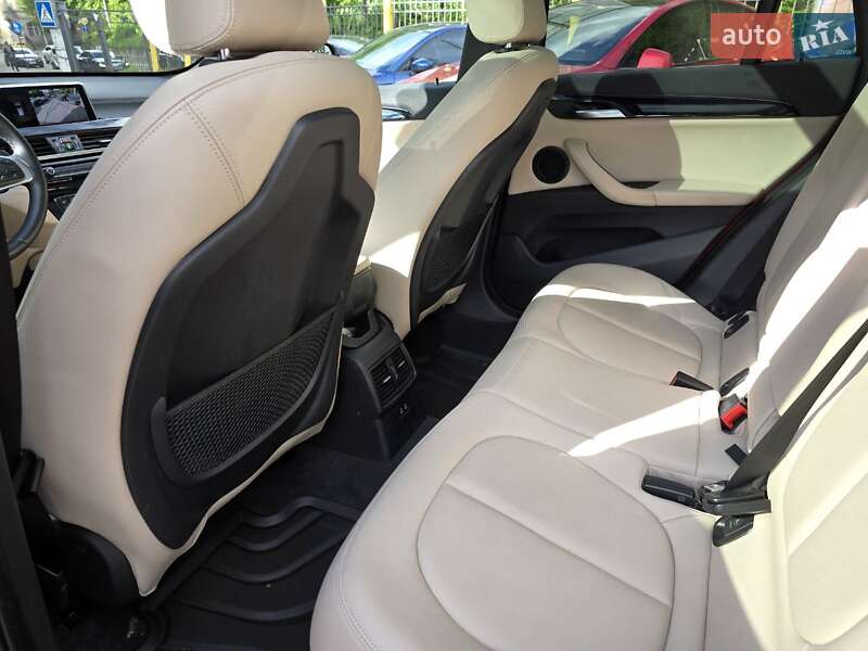 Внедорожник / Кроссовер BMW X1 2019 в Львове