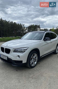 Позашляховик / Кросовер BMW X1 2014 в Новояворівську