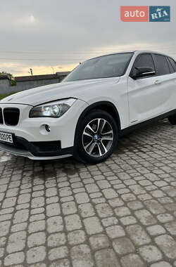 Внедорожник / Кроссовер BMW X1 2014 в 