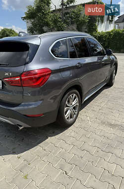 Внедорожник / Кроссовер BMW X1 2017 в 