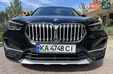 Внедорожник / Кроссовер BMW X1 2020 в 