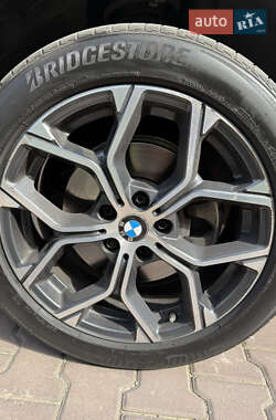 Внедорожник / Кроссовер BMW X1 2020 в 