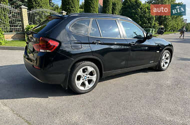 Внедорожник / Кроссовер BMW X1 2011 в 