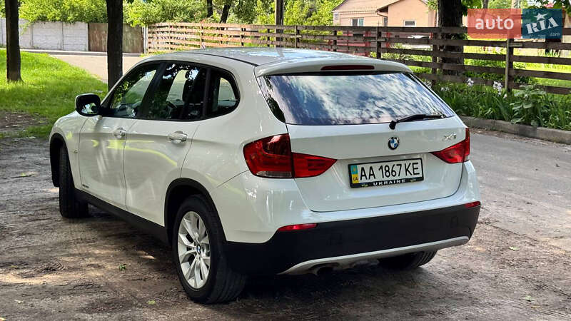Внедорожник / Кроссовер BMW X1 2010 в Киеве