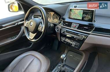 Внедорожник / Кроссовер BMW X1 2017 в 