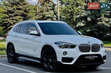 Позашляховик / Кросовер BMW X1 2016 в 