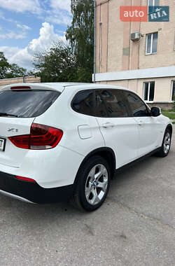 Внедорожник / Кроссовер BMW X1 2010 в 