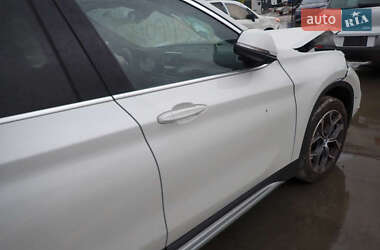 Внедорожник / Кроссовер BMW X1 2021 в 