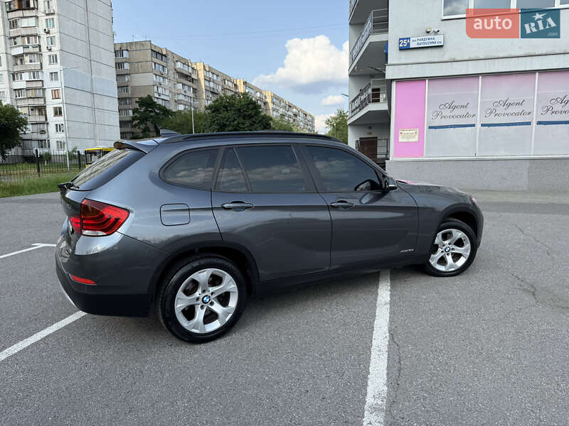 Внедорожник / Кроссовер BMW X1 2014 в Киеве