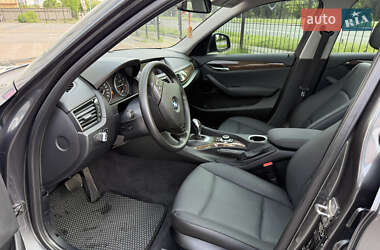 Позашляховик / Кросовер BMW X1 2014 в 