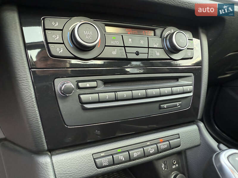 Внедорожник / Кроссовер BMW X1 2014 в Киеве