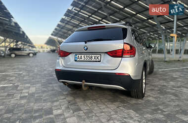 Позашляховик / Кросовер BMW X1 2009 в 