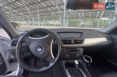 Позашляховик / Кросовер BMW X1 2009 в 