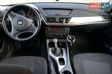 Внедорожник / Кроссовер BMW X1 2011 в 
