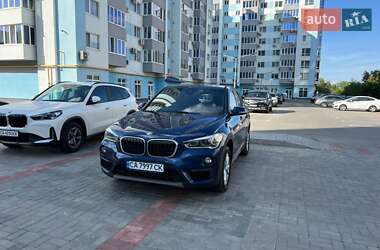 Внедорожник / Кроссовер BMW X1 2018 в 
