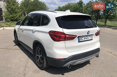 Внедорожник / Кроссовер BMW X1 2016 в 