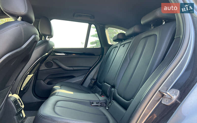 Внедорожник / Кроссовер BMW X1 2016 в Львове