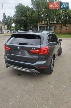 Внедорожник / Кроссовер BMW X1 2016 в 