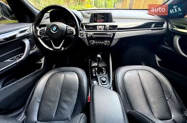 Внедорожник / Кроссовер BMW X1 2015 в 