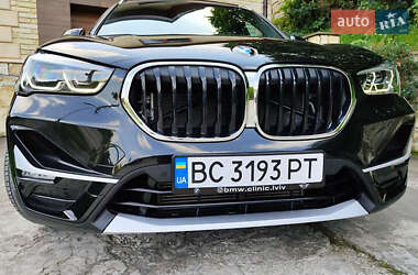 Внедорожник / Кроссовер BMW X1 2017 в Львове