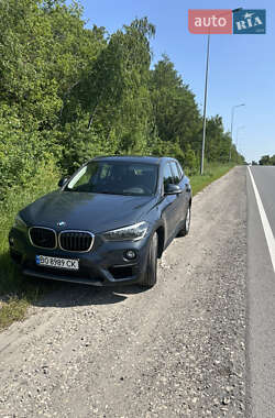Позашляховик / Кросовер BMW X1 2016 в Тернополі