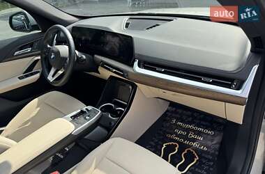 Внедорожник / Кроссовер BMW X1 2023 в 