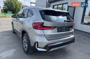 Внедорожник / Кроссовер BMW X1 2023 в 