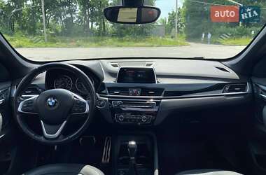 Внедорожник / Кроссовер BMW X1 2017 в 