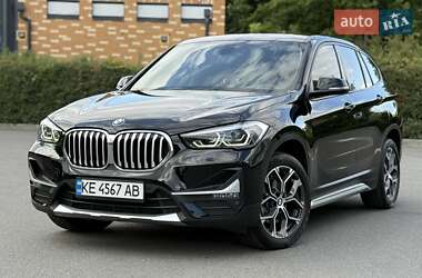 Позашляховик / Кросовер BMW X1 2020 в 