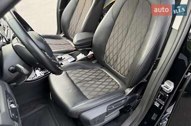 Позашляховик / Кросовер BMW X1 2020 в 
