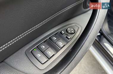 Позашляховик / Кросовер BMW X1 2020 в 