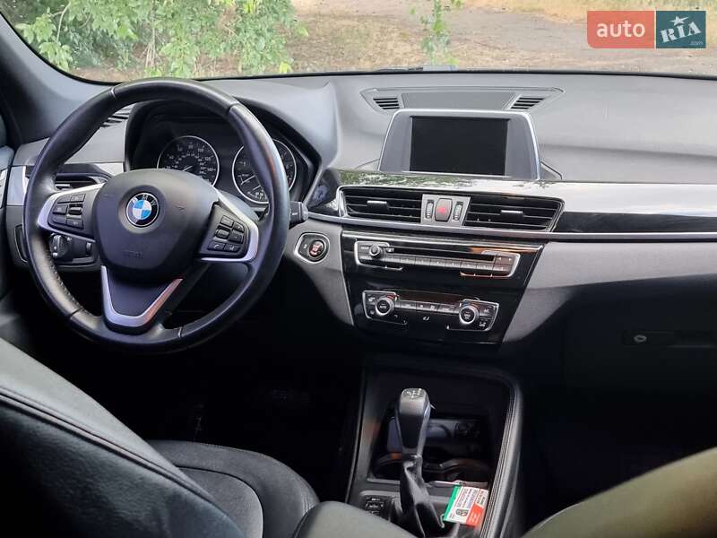 Позашляховик / Кросовер BMW X1 2016 в Кривому Розі