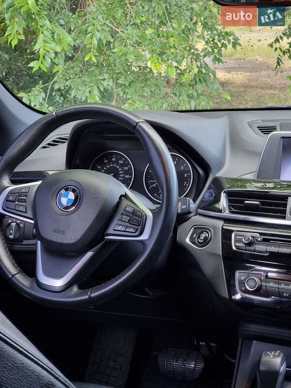 Позашляховик / Кросовер BMW X1 2016 в Кривому Розі