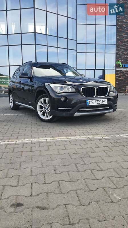 Позашляховик / Кросовер BMW X1 2014 в 