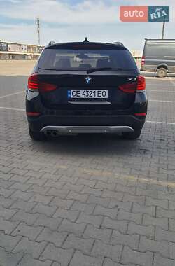Позашляховик / Кросовер BMW X1 2014 в 