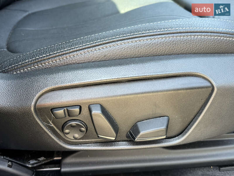 Позашляховик / Кросовер BMW X1 2018 в Стрию