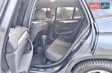Внедорожник / Кроссовер BMW X1 2012 в 