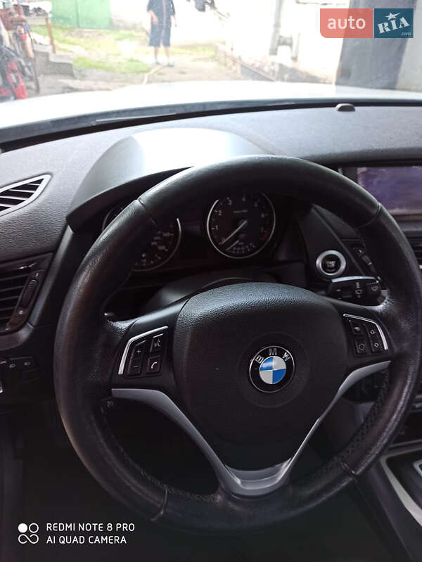 Внедорожник / Кроссовер BMW X1 2015 в Новомосковске
