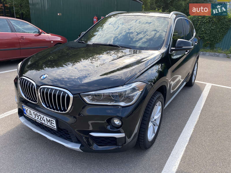 Позашляховик / Кросовер BMW X1 2015 в Києві