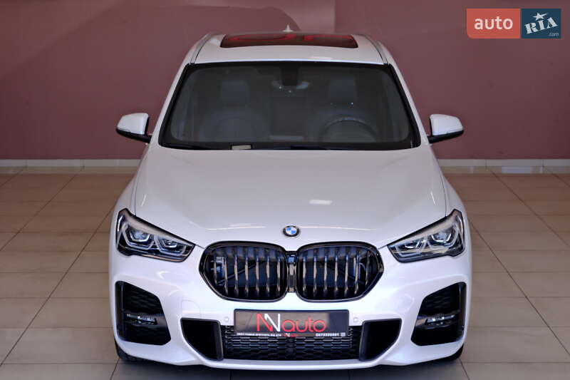 Внедорожник / Кроссовер BMW X1 2017 в Одессе