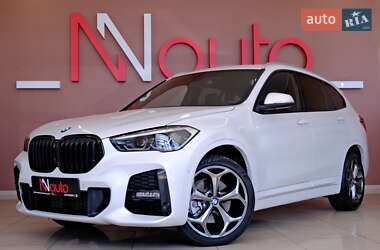 Внедорожник / Кроссовер BMW X1 2017 в 